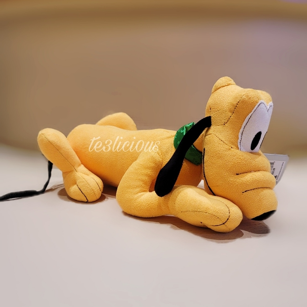DISNEY PARKS VINTAGE RETRO PLUTO SMALL PLUSH - Picture 3 of 5